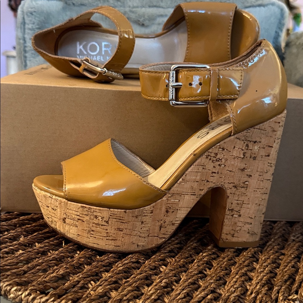 Michael Kors Beige Sandals